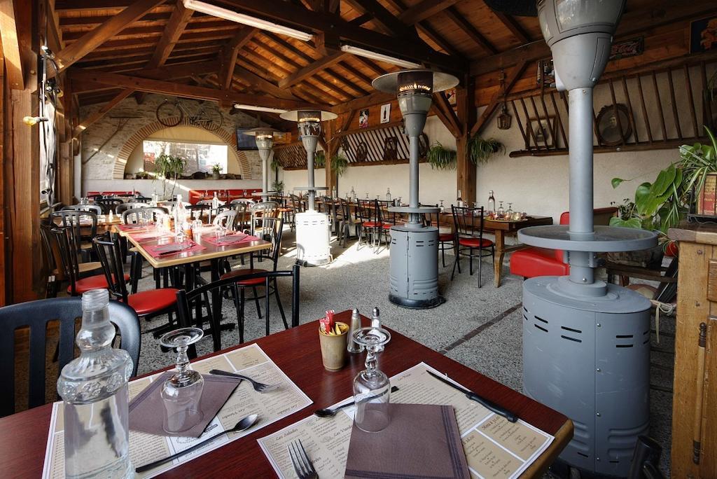 Hotel Restaurant Chez Pito Busque エクステリア 写真